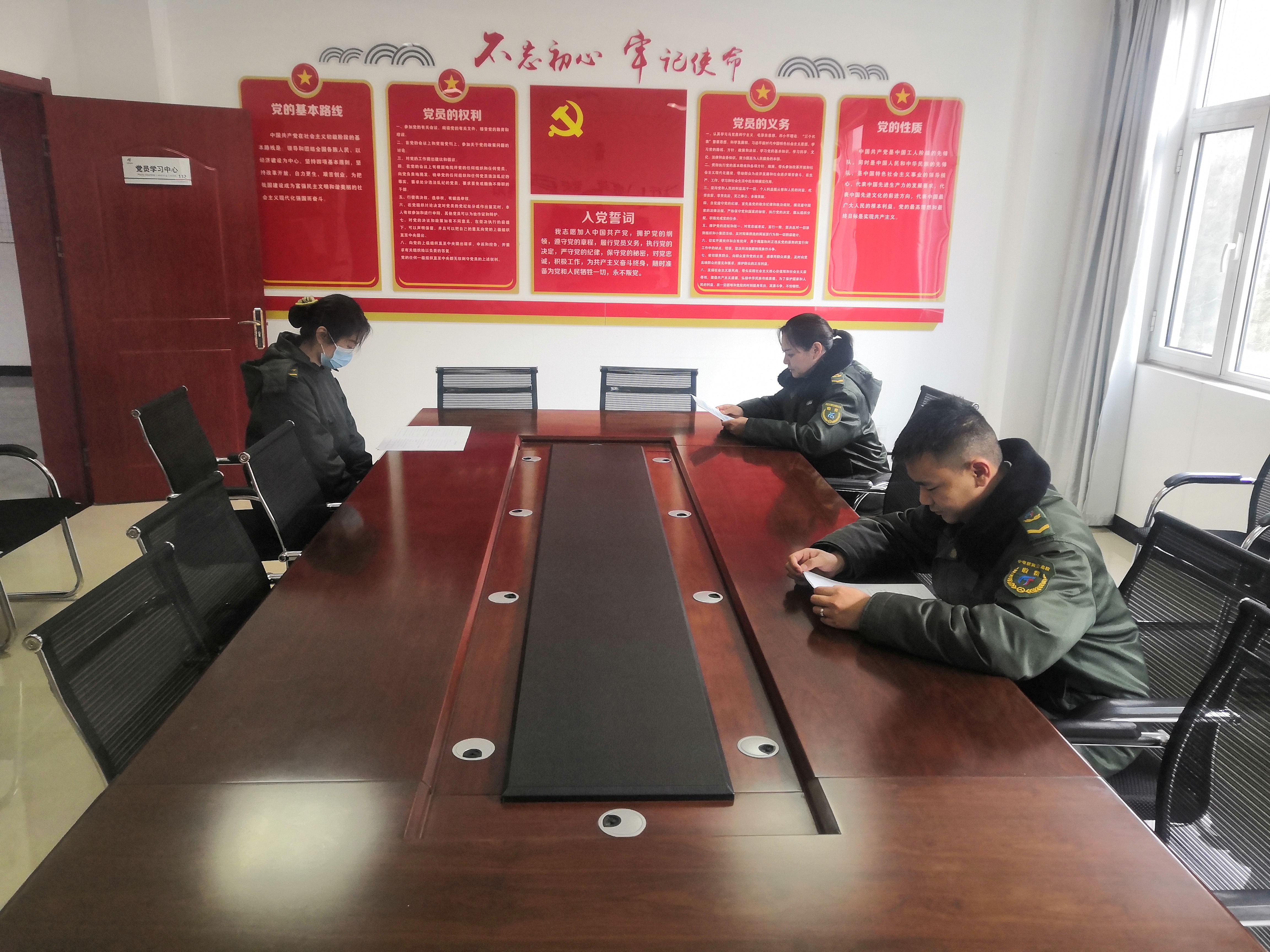 be249deb8e0429d139f8ae76ac3f5e4.jpg be249deb8e0429d139f8ae76ac3f5e4.jpg