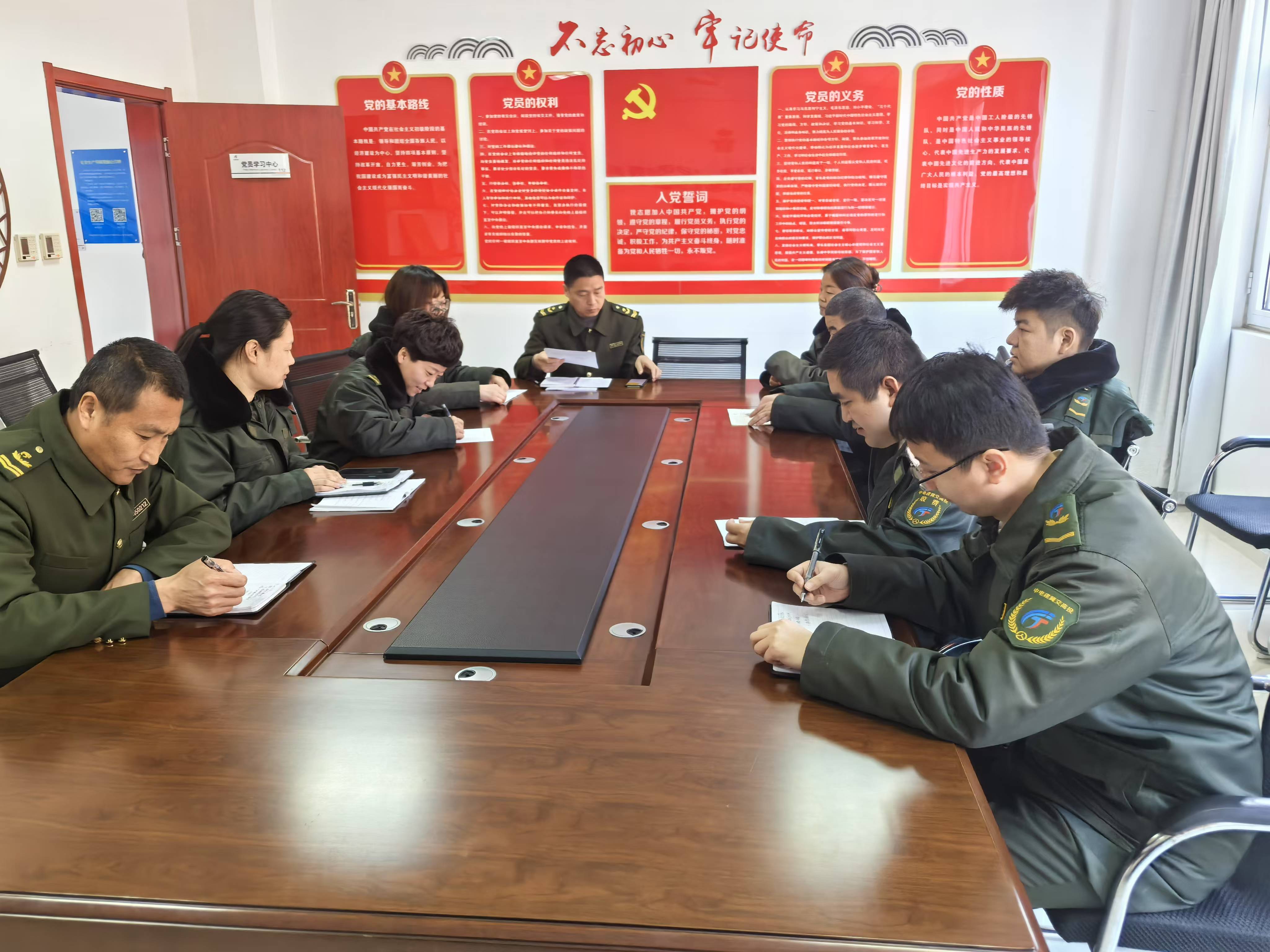 a10ca2854c0cf716e64b3ba3d1d0116.jpg a10ca2854c0cf716e64b3ba3d1d0116.jpg